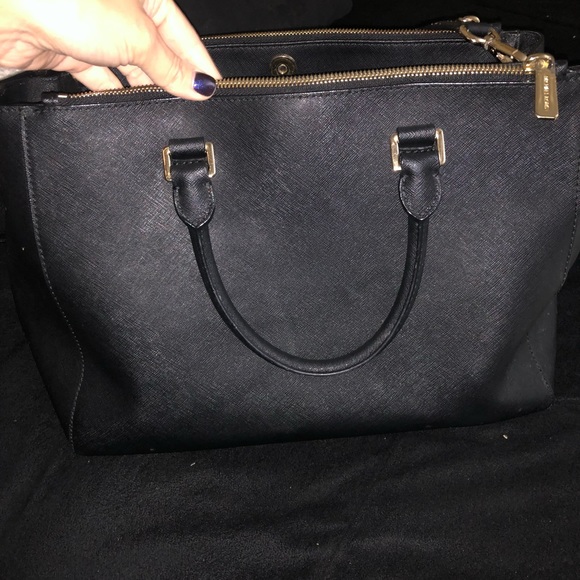 Authentic Michael Kors purse - Picture 2 of 4